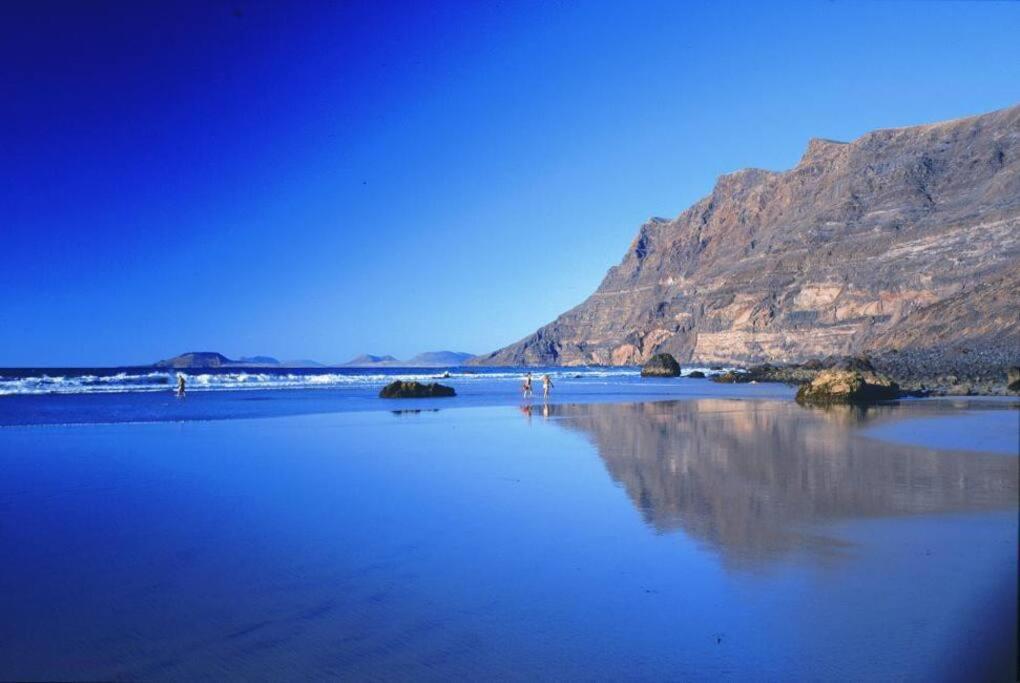 Apartamento El Coral Famara Exteriör bild